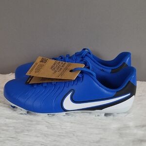 Nike Royal Blue Soccer Cleats, Size 6 Youth, NEW